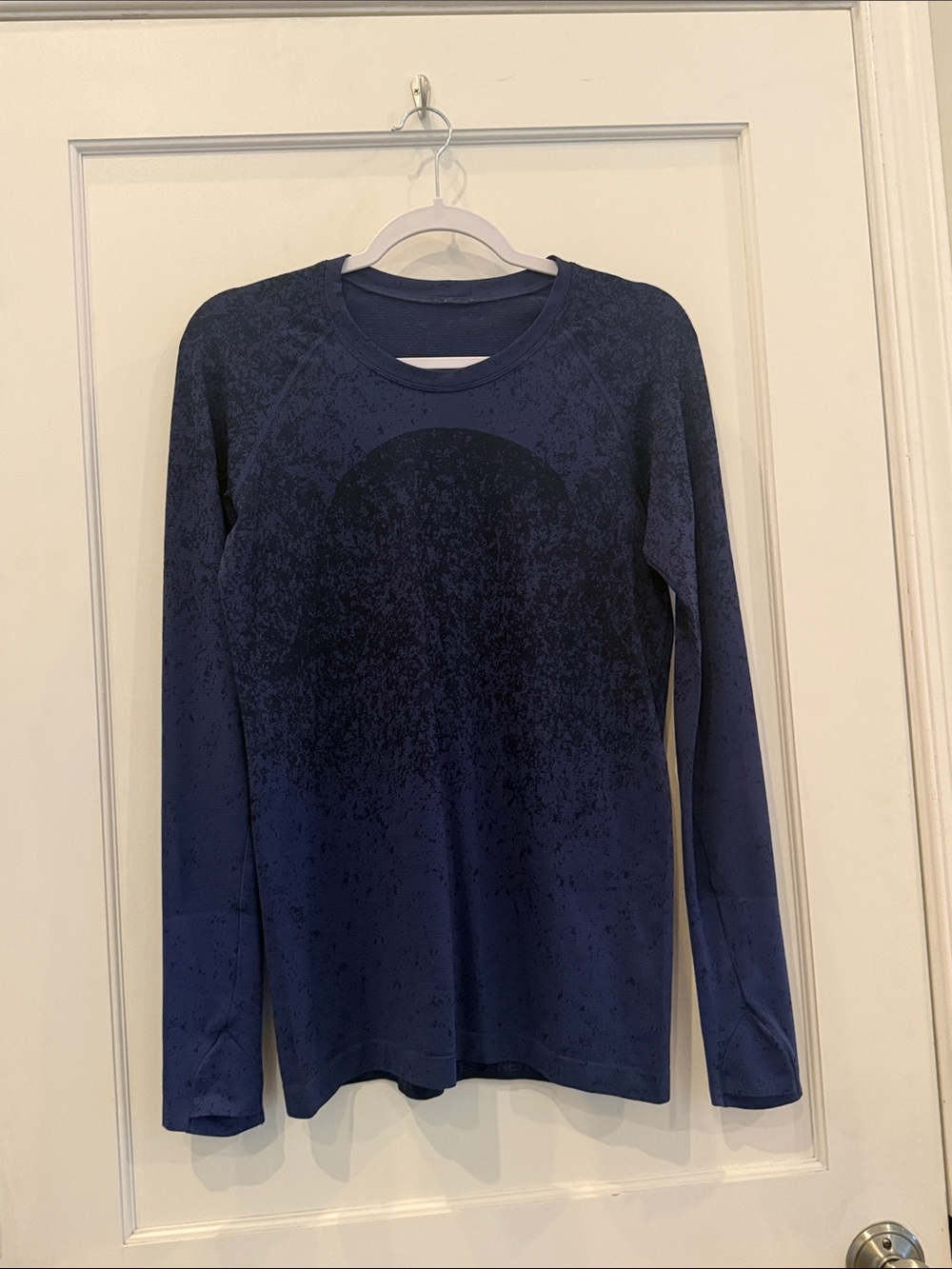 Lululemon Swiftly Tech Long Sleeve Shirt 2.0
Gradient Block Psychic / True Navy